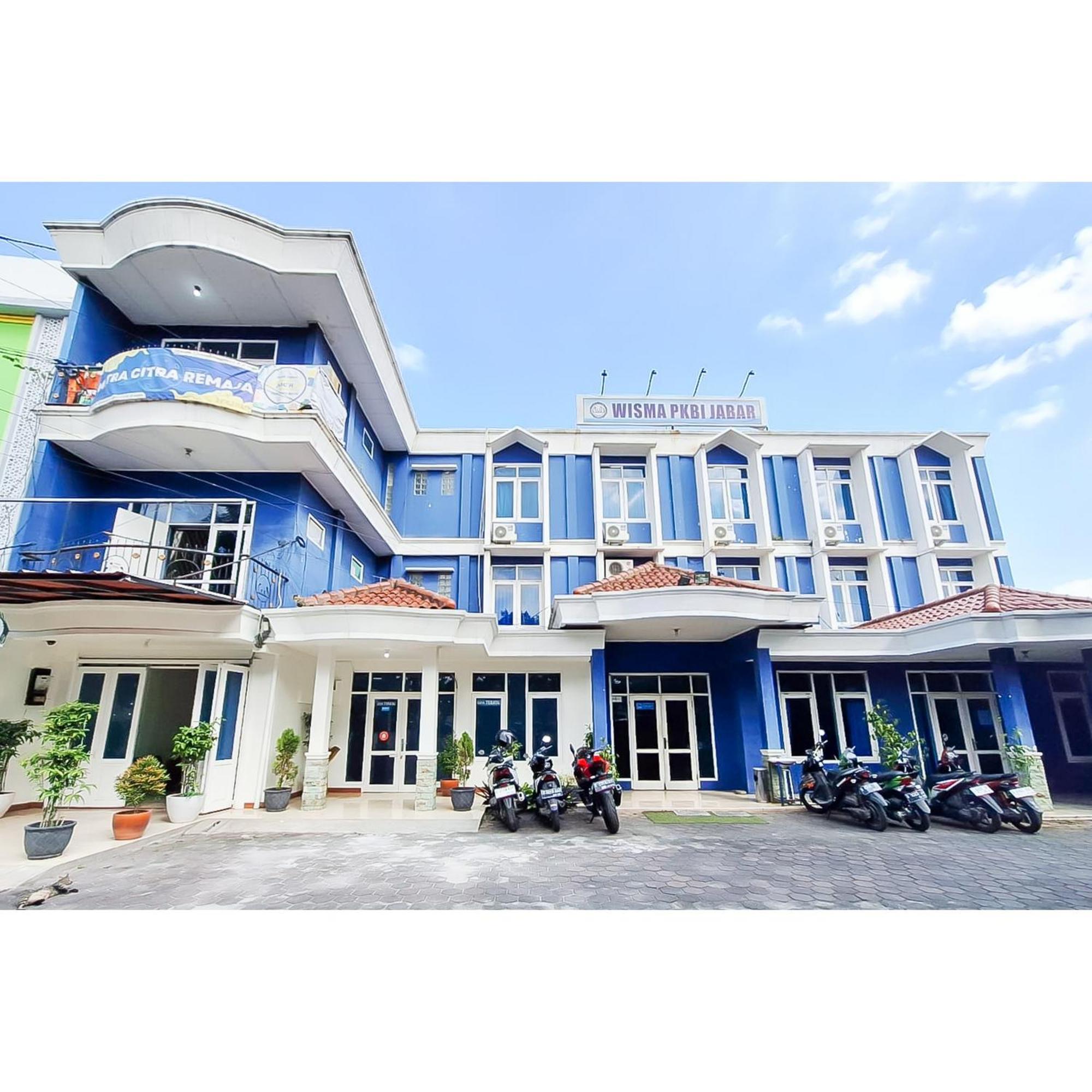 Wisma Pkbi Jabar Mitra Reddoorz Bandung Exterior photo